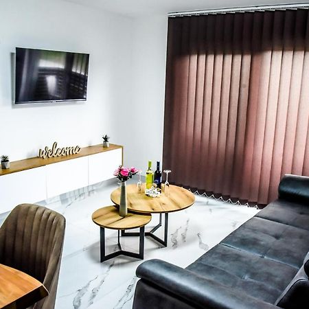 Luxury Villa M&B Tuzla Eksteriør billede