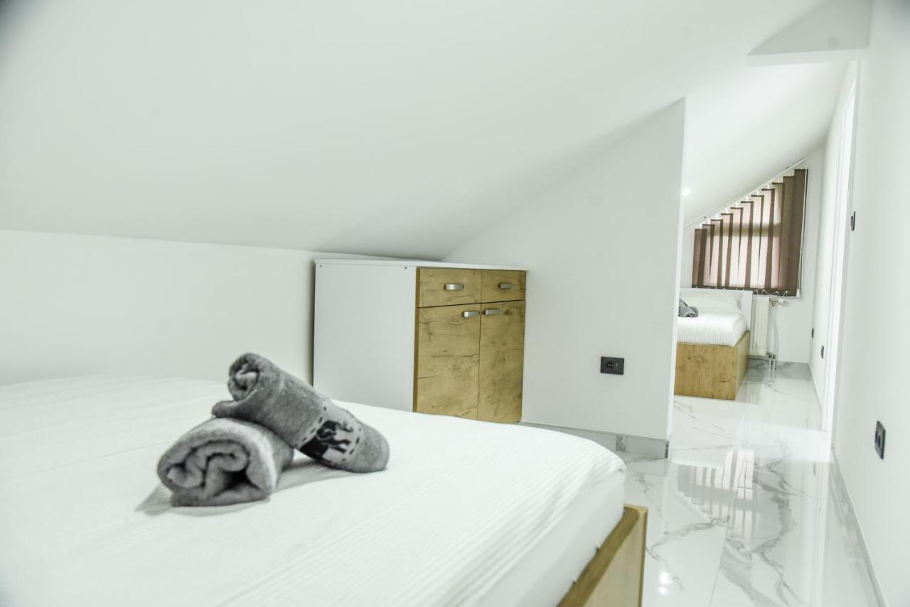 Luxury Villa M&B Tuzla Eksteriør billede