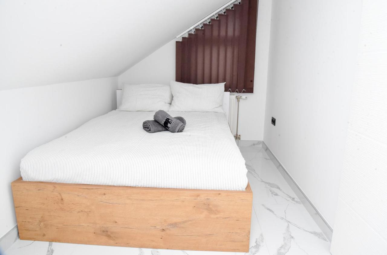 Luxury Villa M&B Tuzla Eksteriør billede
