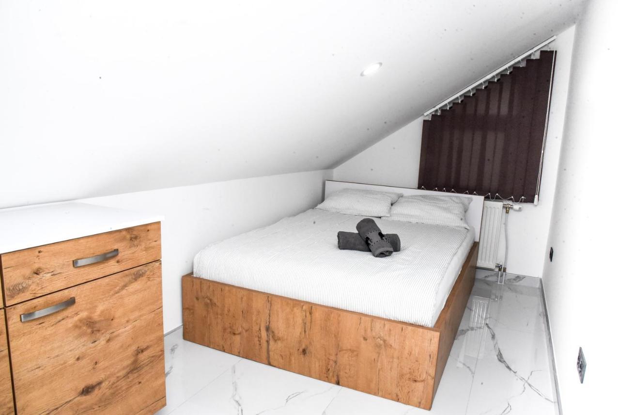 Luxury Villa M&B Tuzla Eksteriør billede