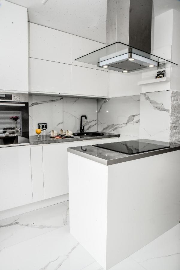 Luxury Villa M&B Tuzla Eksteriør billede